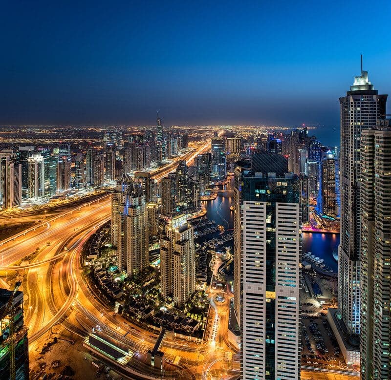 Marina Arcade Tower, Dubai Marina — render 3